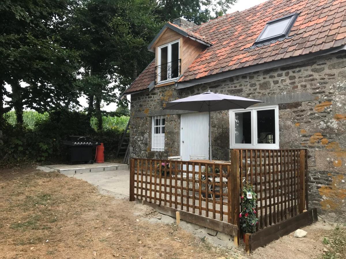 Ferme De Noyes Cottage Sourdeval Exteriér fotografie