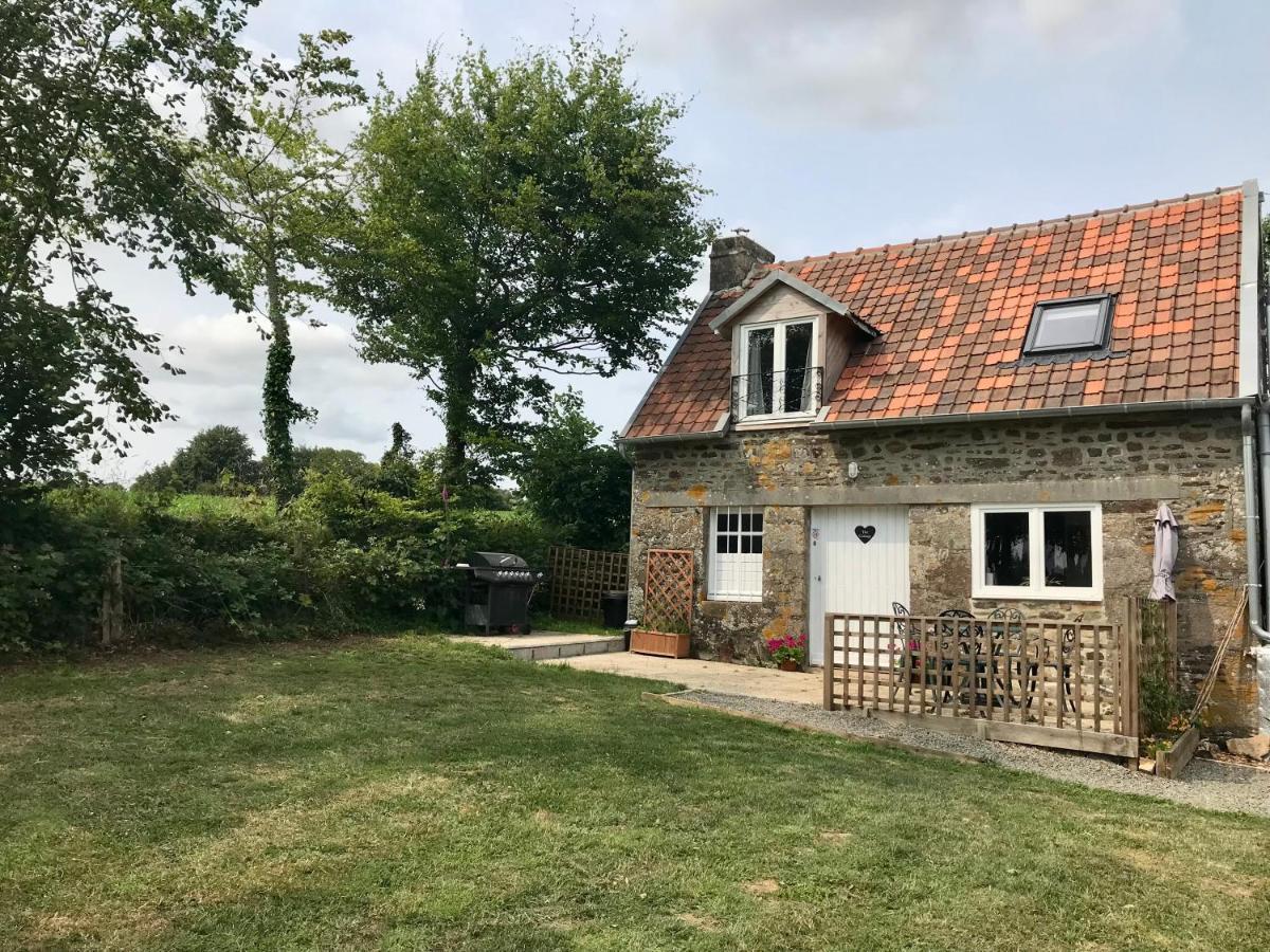 Ferme De Noyes Cottage Sourdeval Exteriér fotografie