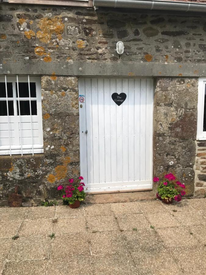 Ferme De Noyes Cottage Sourdeval Exteriér fotografie